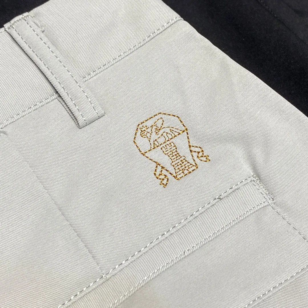 Real details shot!